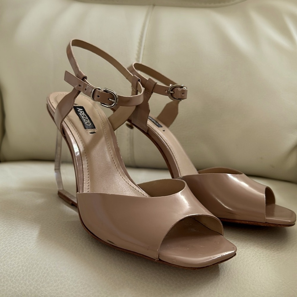 Arezza | Made in Brazil | Clear Heel Size 6